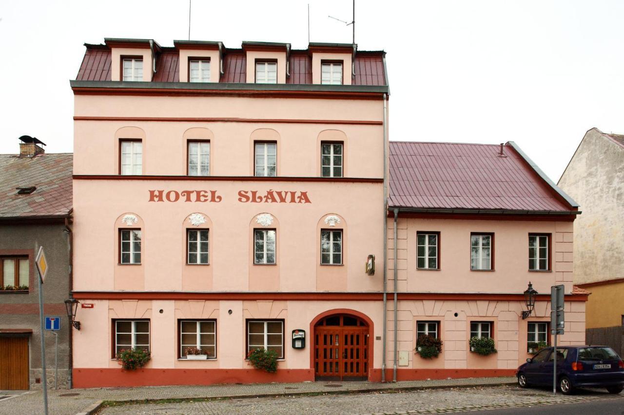 Hotel Slávie Klášterec nad Ohří Exterior foto