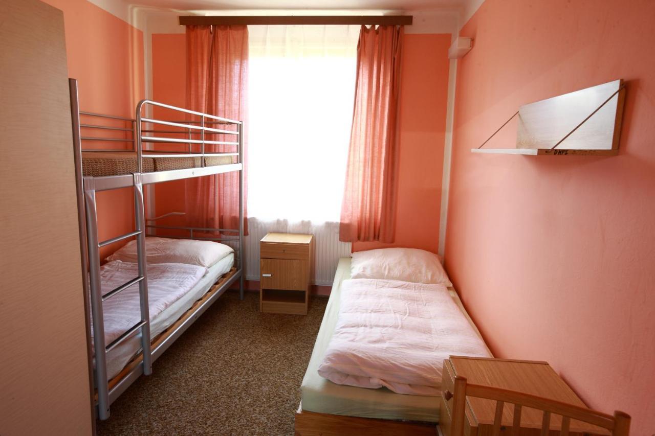 Hotel Slávie Klášterec nad Ohří Exterior foto